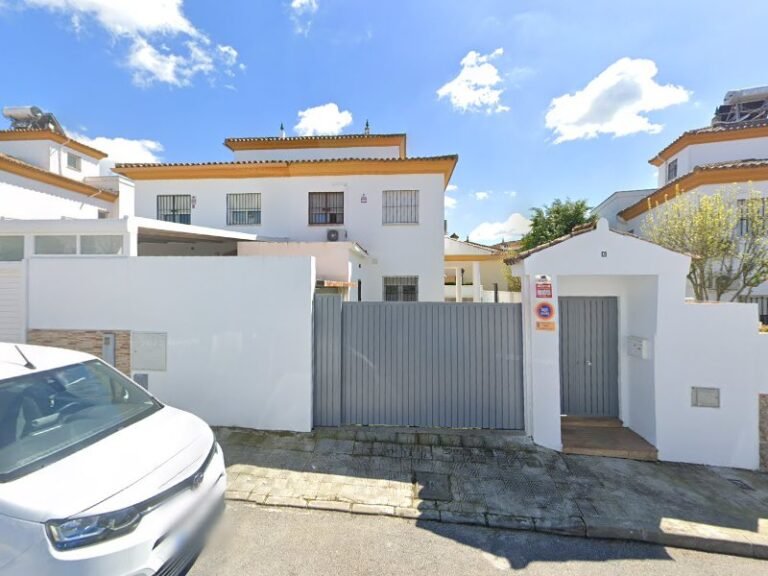 Club Villas de Gines, bar o restaurante en Gines, Sevilla