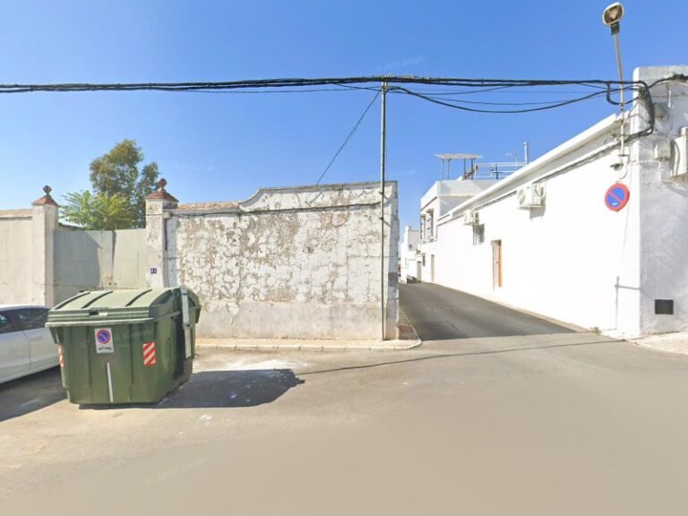 Cuartoymitadcarmona, bar o restaurante en Carmona, Sevilla