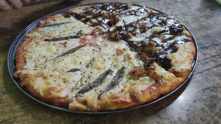 Dani’S Pizzas, bar o restaurante en Carmona, Sevilla