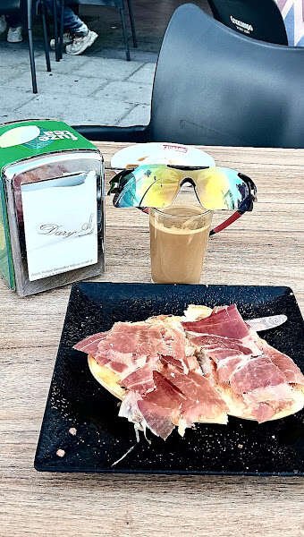 Dary – Al café, bar o restaurante en Dos Hermanas, Sevilla