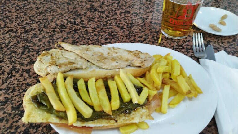 DeMarin DESAYUNOS Y ALMUERZOS, bar o restaurante en Alcalá de Guadaíra, Sevilla