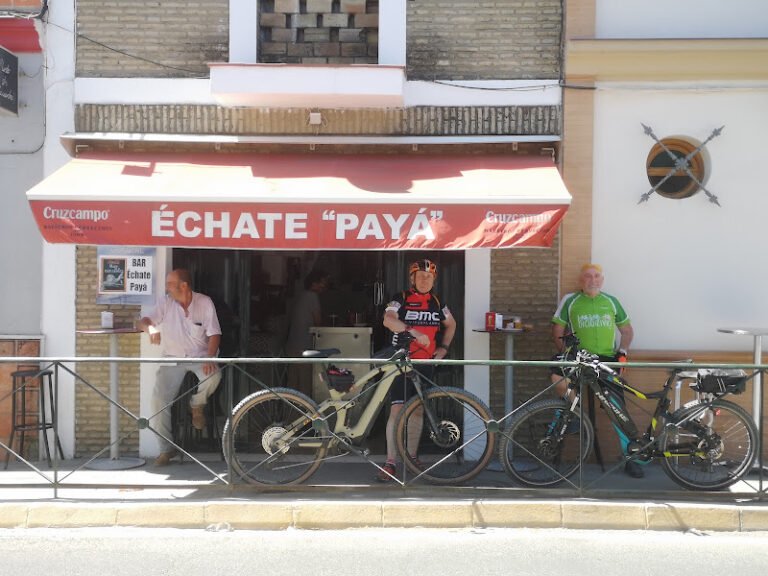 Echate «Paya», bar o restaurante en Sanlúcar la Mayor, Sevilla