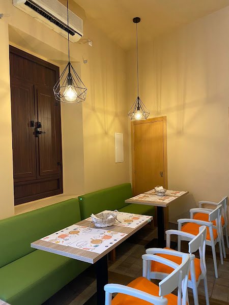 El Casino Food & Friends, bar o restaurante en Alcalá de Guadaíra, Sevilla