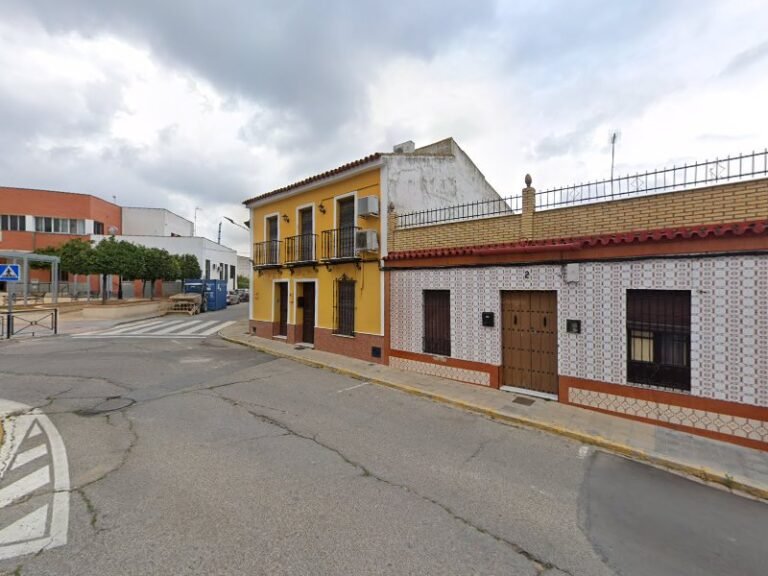 Elugar Ginés Márquez, bar o restaurante en Pilas, Sevilla