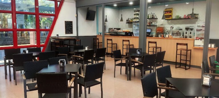 Estación florida café dos hermanas, bar o restaurante en Dos Hermanas, Sevilla