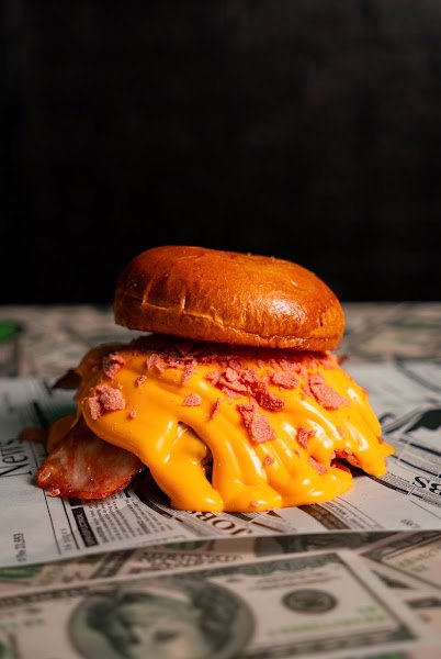 Dollar Burger, bar o restaurante en Coria del Río, Sevilla