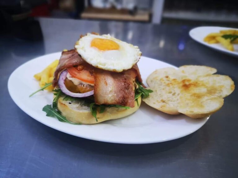Gustavo Bar Burger, bar o restaurante en Marchena, Sevilla