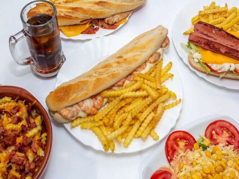 Hamburguesería Dulmi, bar o restaurante en Sevilla Este, Sevilla