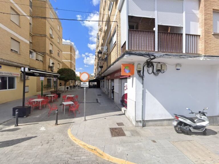 JUEGOS BAR, bar o restaurante en Castilleja de la Cuesta, Sevilla