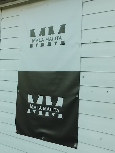 Kiosco Mala Malita, bar o ristorante a Tomares, Sevilla