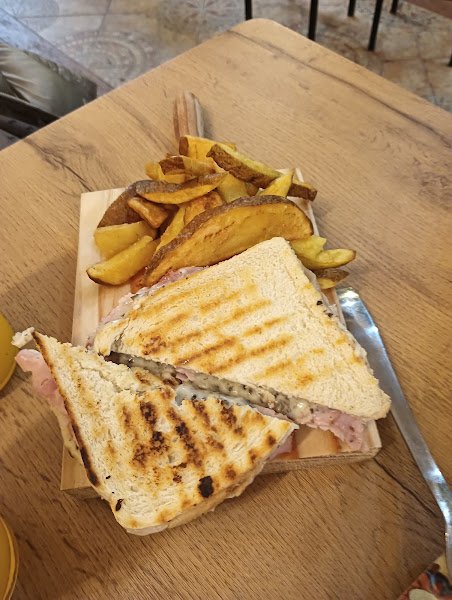 La Bouchita, bar o restaurante en Pilas, Sevilla