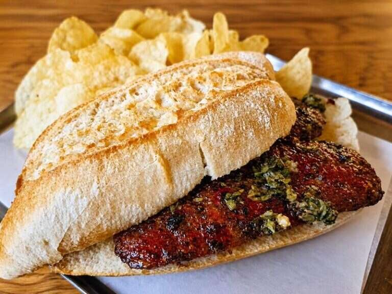 La Colorada | Bar de tapas y cervecería, bar o ristorante a Tomares, Sevilla