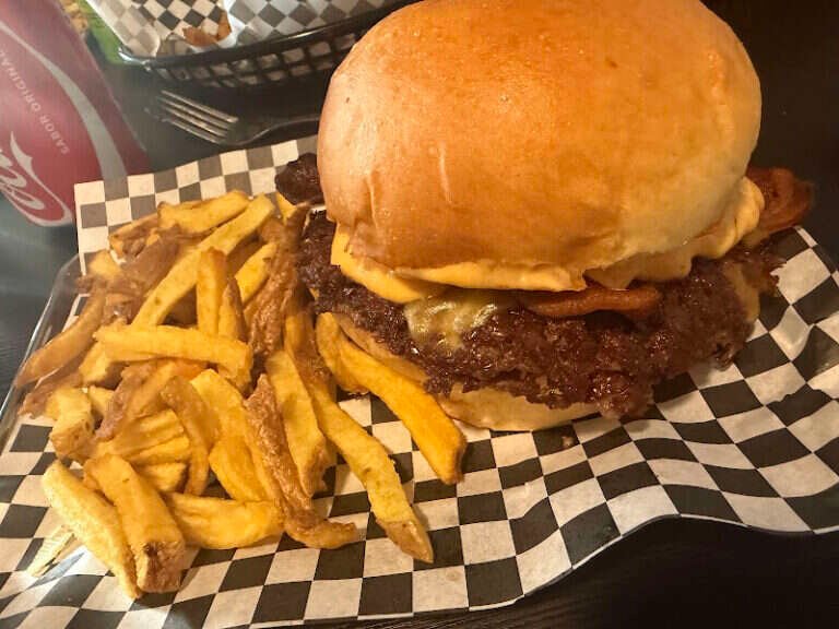 La Crem Brioche & Burger, bar o restaurante en Marchena, Sevilla