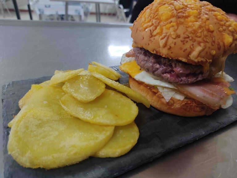 La Estrella, bar o restaurante en Coria del Río, Sevilla