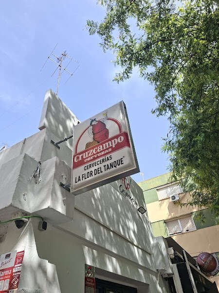 La Flor del Tanque Alcalá, bar o restaurante en Alcalá de Guadaíra, Sevilla