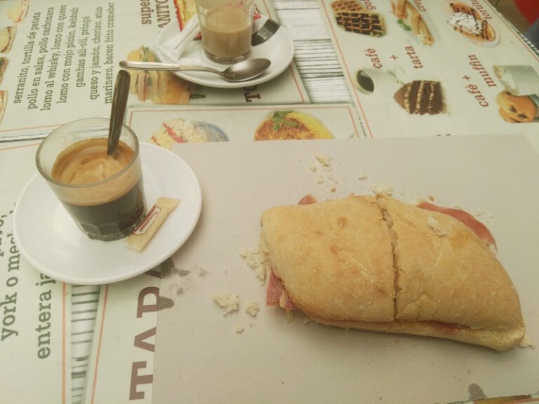 Picafé, bar o restaurante en Sevilla Este, Sevilla