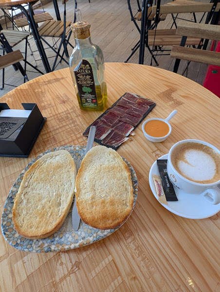 La tasquita del palenque, bar o restaurante en Carmona, Sevilla