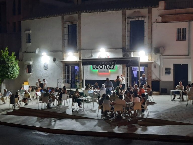 Leones, bar o restaurante en Carmona, Sevilla