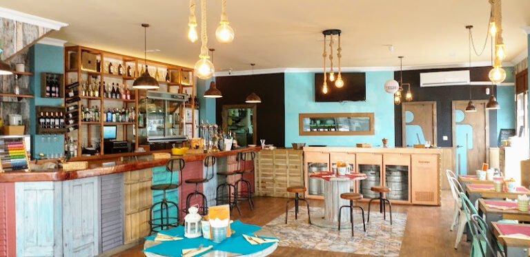 Los Anzares, bar o restaurante en Coria del Río, Sevilla