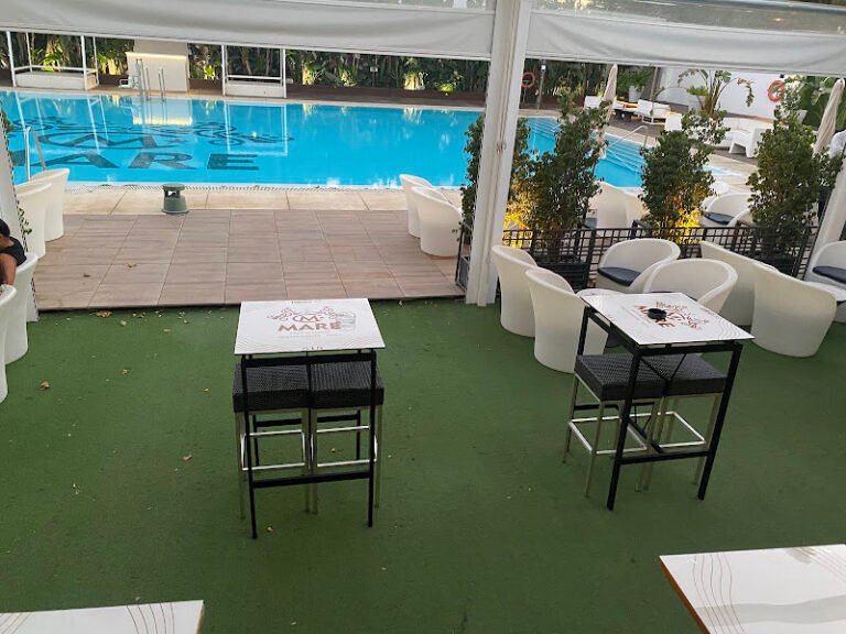 Mare Club, bar o restaurante en Dos Hermanas, Sevilla
