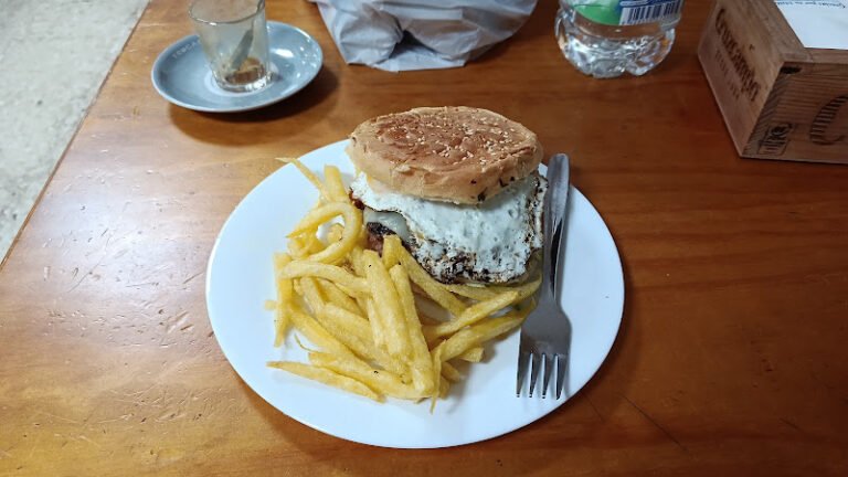 El Portal Del Rebe, bar o restaurante en Sevilla Este, Sevilla