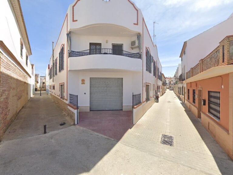 Palmajacar, bar o restaurante en Sanlúcar la Mayor, Sevilla
