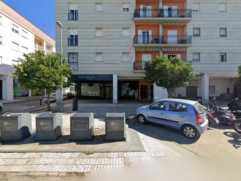 Plus Service Los Palacios Sl, bar o restaurante en Los Palacios y Villafranca, Sevilla