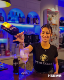 PUB LENNON, bar o restaurante en Gines, Sevilla