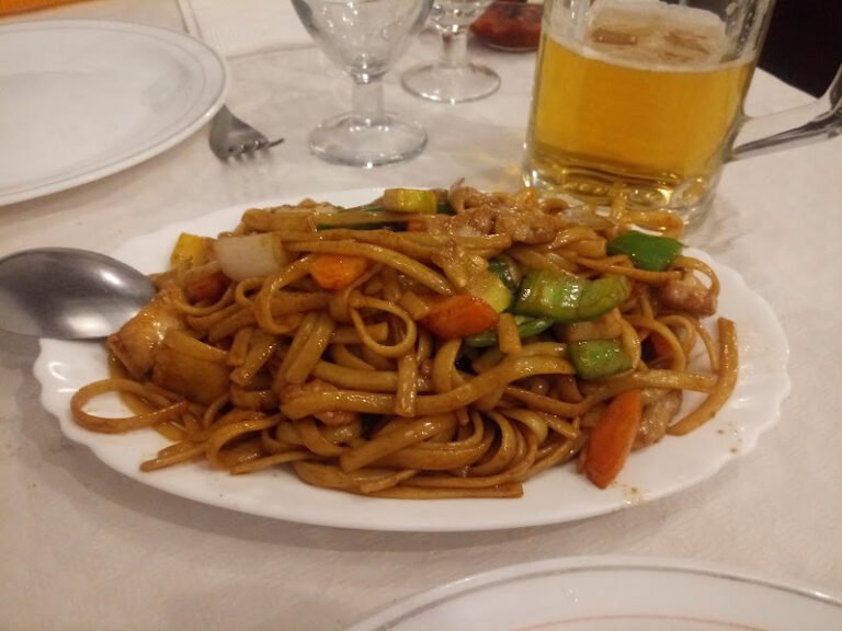 Restaurante chino China Town, bar o restaurante en Carmona, Sevilla