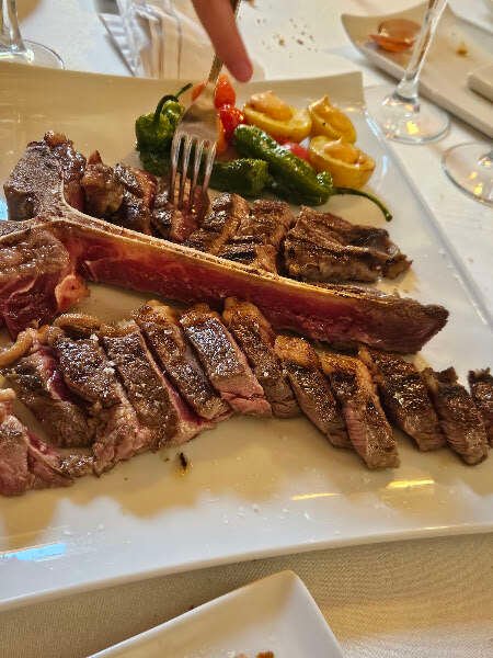 Restaurante La Almazara de Carmona, bar o restaurante en Carmona, Sevilla