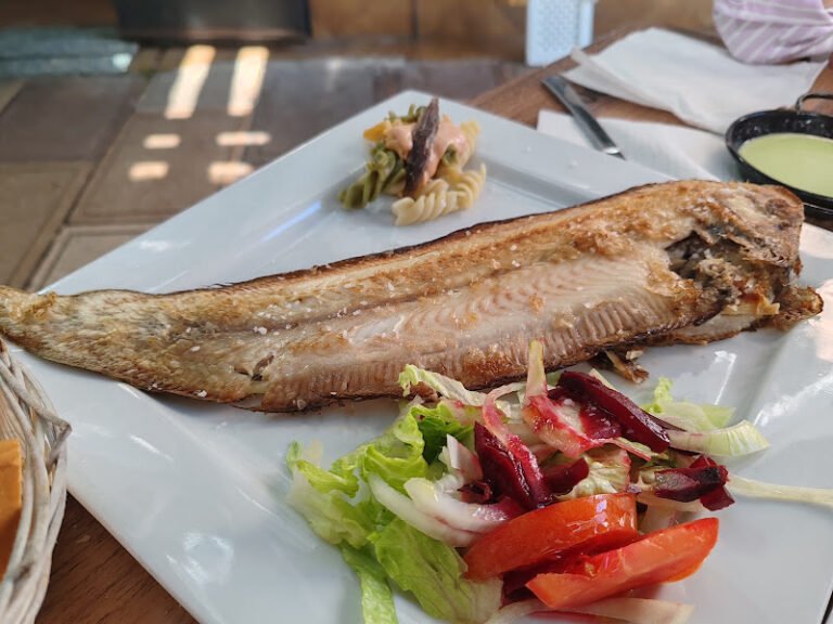 Restaurante La Cuchara Andaluza, bar o restaurante en Alcalá de Guadaíra, Sevilla