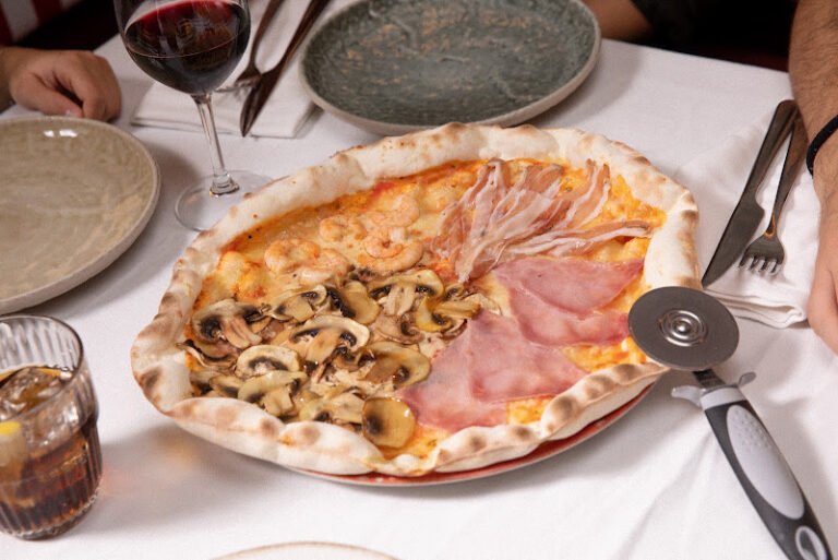 Restaurante La Tagliatella | Gines Plaza, Sevilla, bar o restaurante en Gines, Sevilla