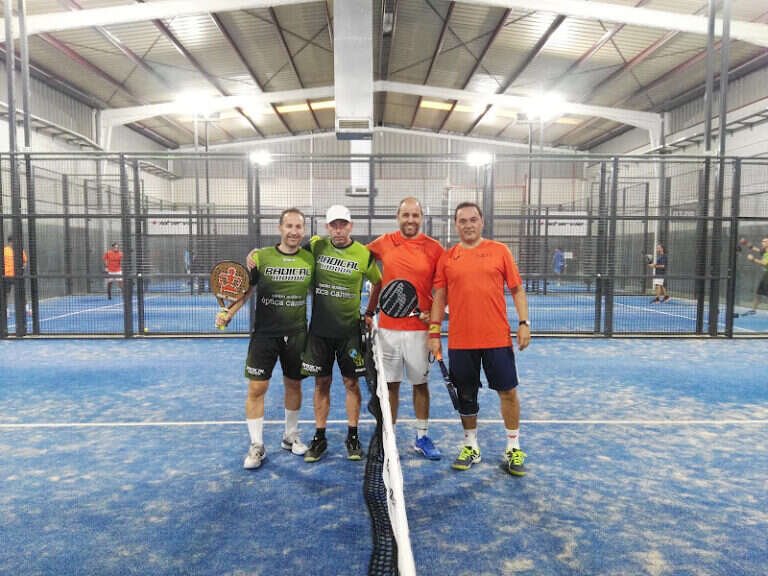 SITING – Padel Club, bar o restaurante en Alcalá de Guadaíra, Sevilla