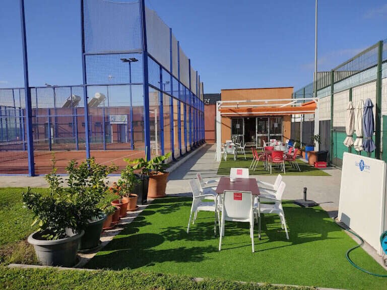 Solo Padel Sevilla, bar o restaurante en Alcalá de Guadaíra, Sevilla
