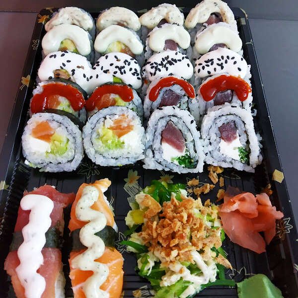 SUSHI FOOD’S, bar o restaurante en Coria del Río, Sevilla