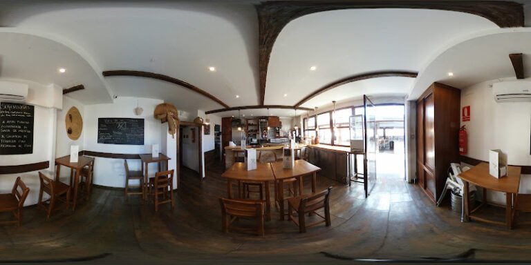 Taberna Alquitara, bar ou restaurant à Mairena del Aljarafe, Sevilla