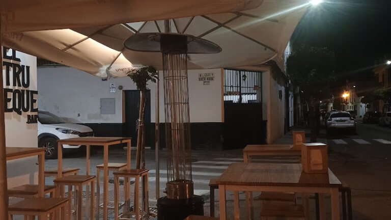 Taberna Anca DOMINGO, bar o restaurante en Los Palacios y Villafranca, Sevilla