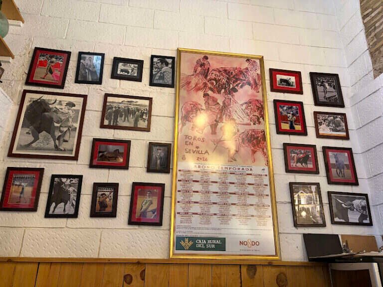 Taberna Casa Sarmiento, bar or restaurant in El Arenal, Sevilla