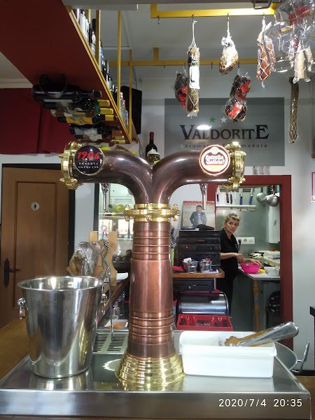 TABERNA EL POTO, bar o restaurante en Montequinto, Dos Hermanas, Sevilla