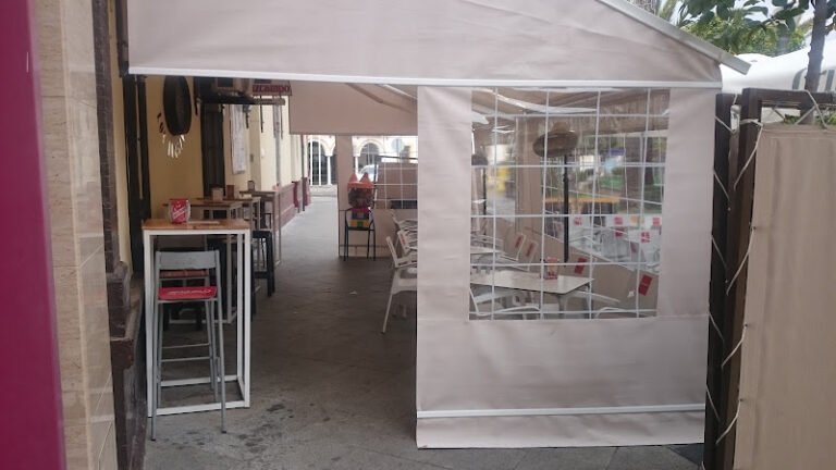 Taberna Los Jardines, bar o restaurante en Dos Hermanas, Sevilla