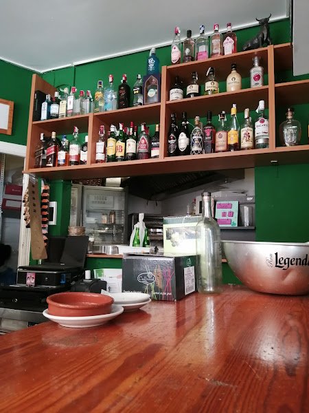 Tasquero Bar, bar o restaurante en Los Remedios, Sevilla