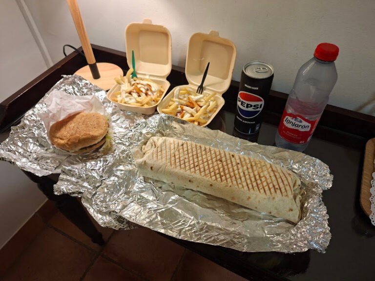 Turkish Kebab, bar o restaurante en Utrera, Sevilla