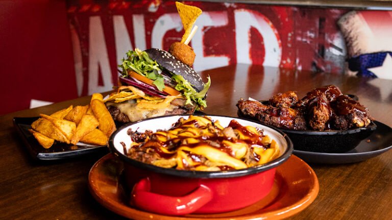 Weekend´s Original Burgers, bar o restaurante en Alcalá de Guadaíra, Sevilla